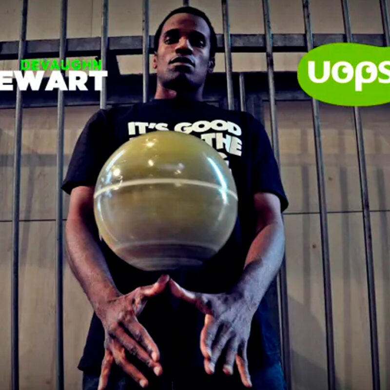 Devaughn Stewart, nueva imagen de la firma ‘UOPS!’