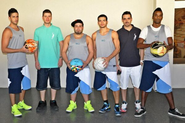 StreetFlavour realiza un show de freestyle en la final del XXI Torneo Internacional Cadete del Arenas Baloncesto